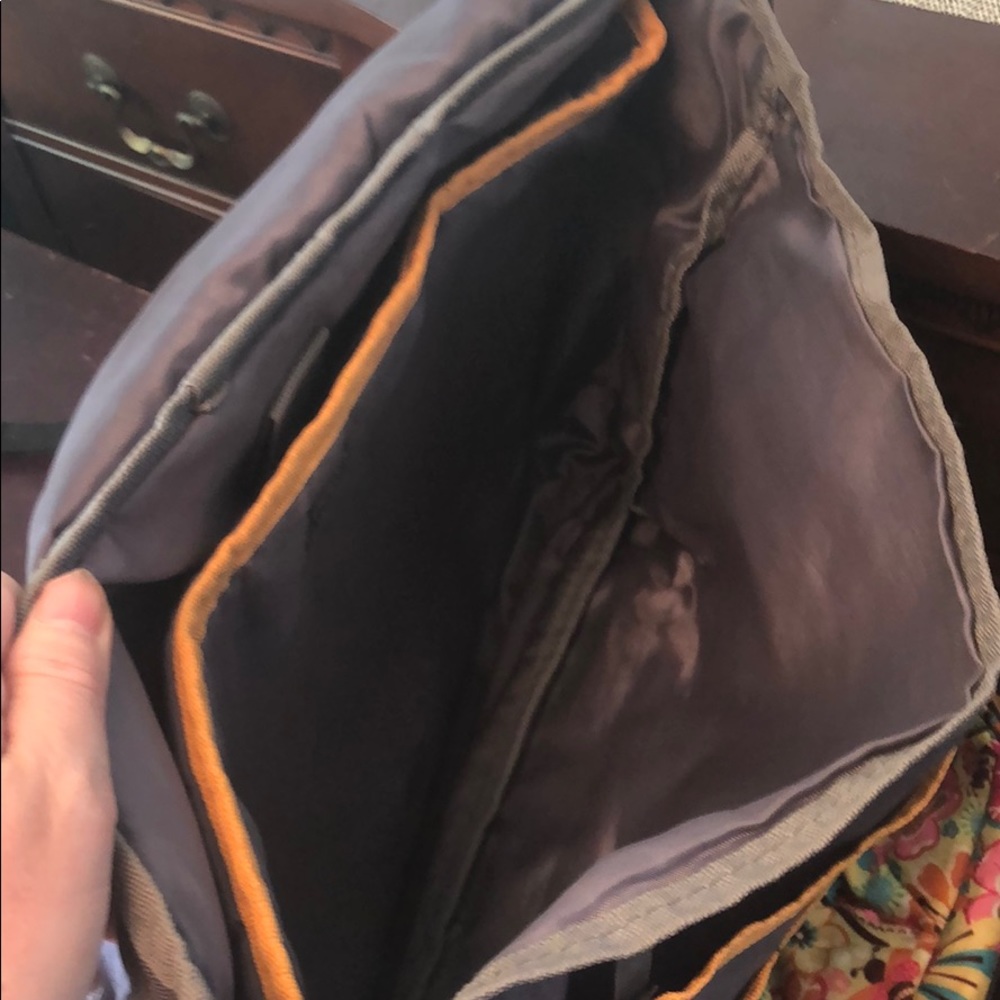Backpack - Picture 3 of 3